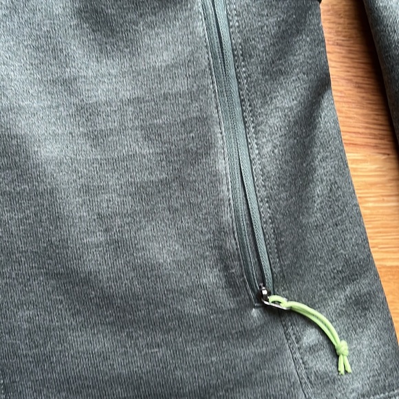 Northface jacket super soft - Picture 3 of 5